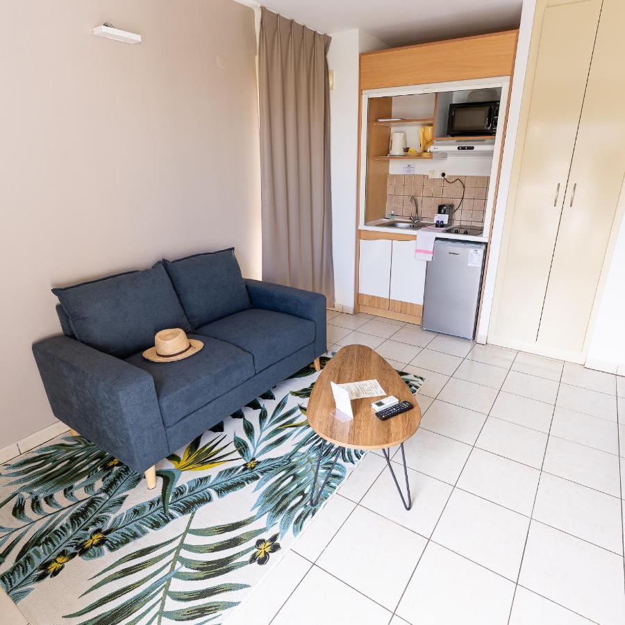 Le Kerveguen Hotell Saint-Gilles-les Bains Exteriör bild