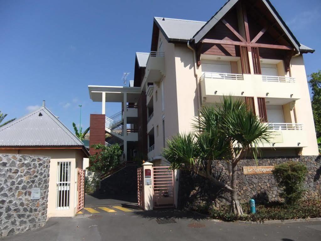 Le Kerveguen Hotell Saint-Gilles-les Bains Exteriör bild